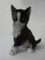 Preview: Figur Katze schwarz-weiß aufrecht sitzend