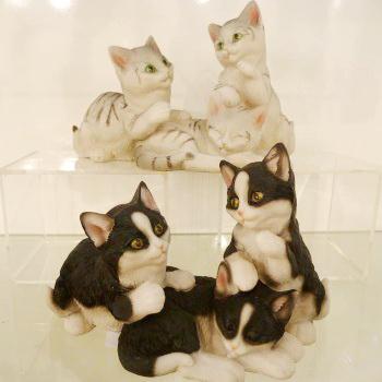 Katzen-Trio Figuren schwarz-weiß