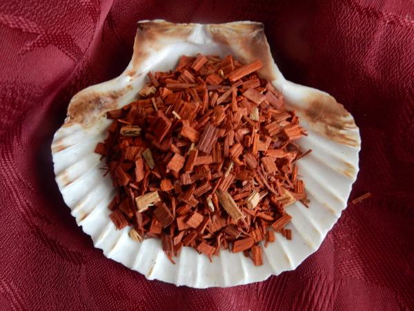 Sandelholz rot