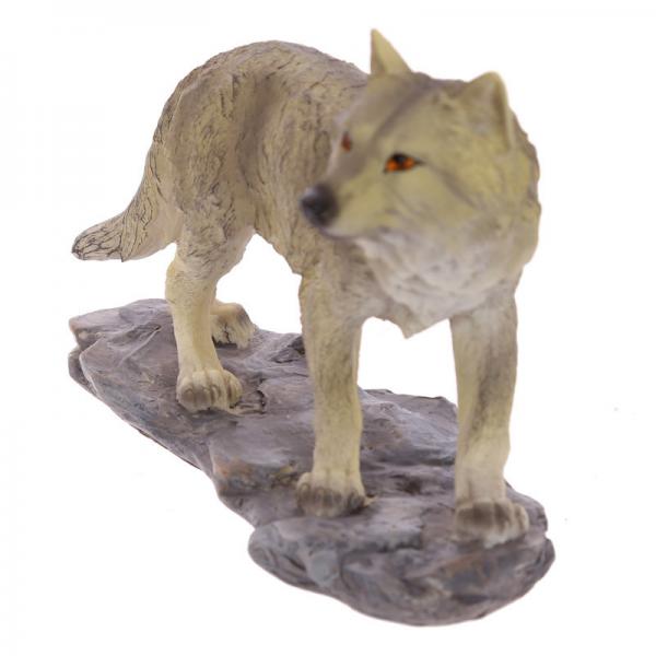Wolf Figur in Lauerstellung1